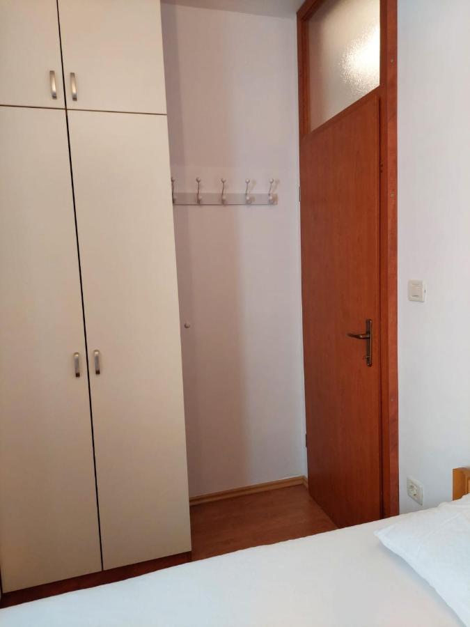Apartment Eny Baška Voda المظهر الخارجي الصورة